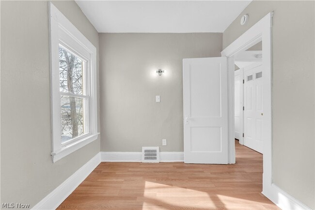 Building Photo - 3992 E 26th St