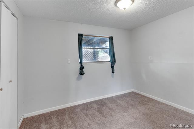 Building Photo - 3940 Oberding Dr