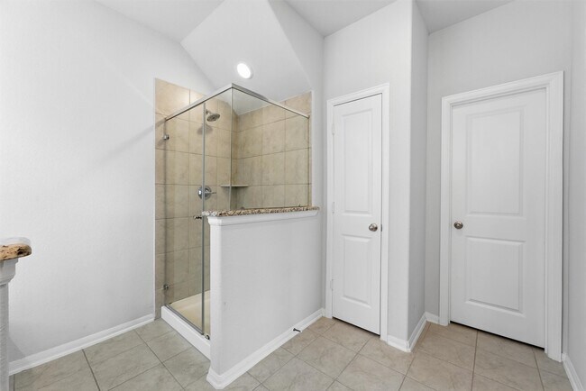 Building Photo - 2526 Bayrose Dr