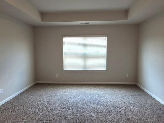 Building Photo - 310 Sound Cir