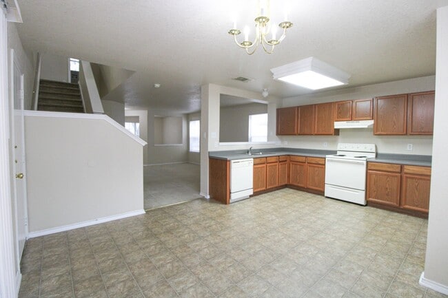 Building Photo - 16130 Branching Oaks