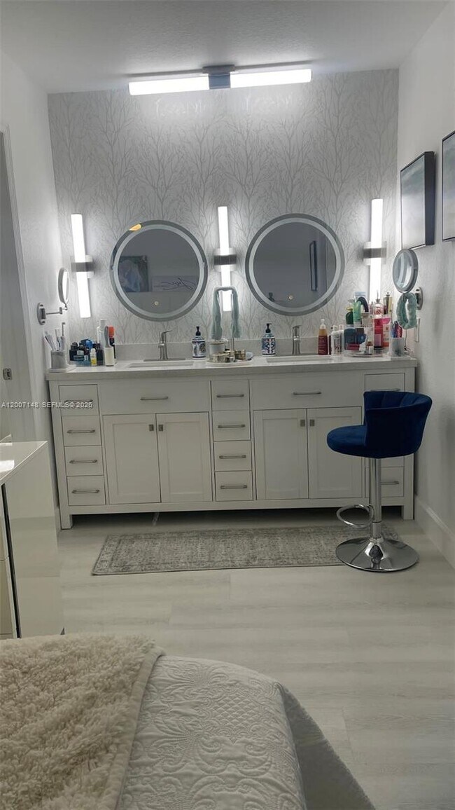 Building Photo - 1149 NW 126th Pl