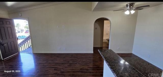 Building Photo - 1910 Avenida Del Mexico