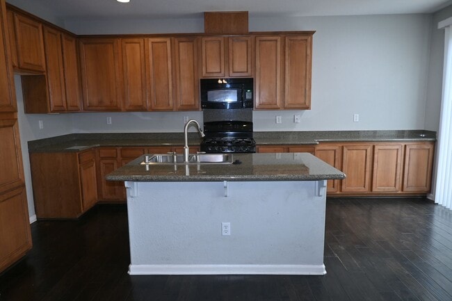 Building Photo - 7515 Sheldon Rd