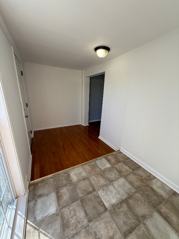 Building Photo - 1624 Porter Ave