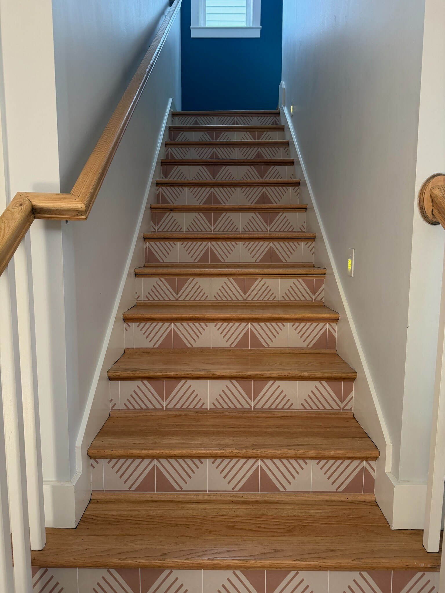 Stairs leading to loft and bedrooms - 1510 Ward Ave