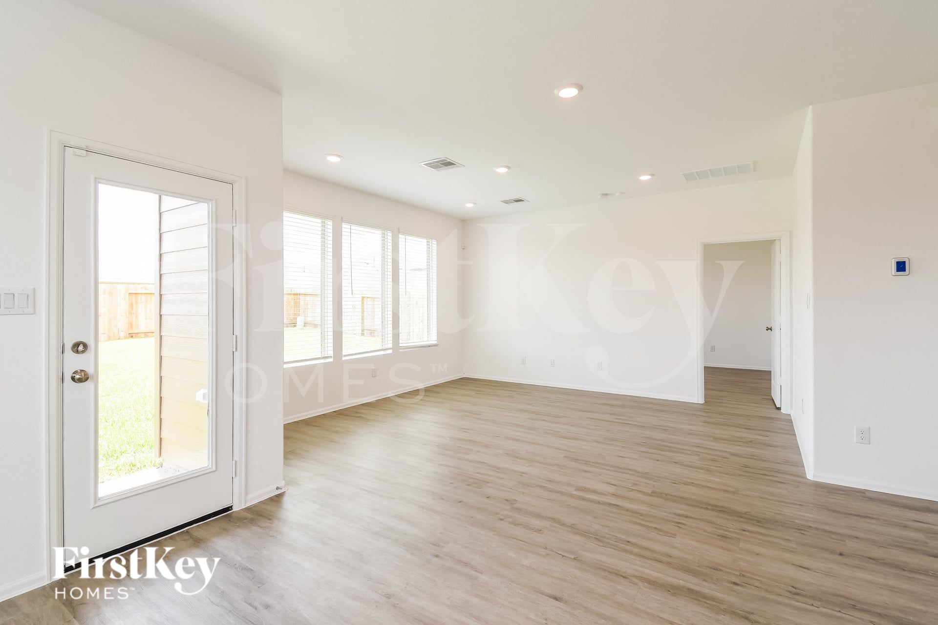 Building Photo - 707 Willow Harbor Ln