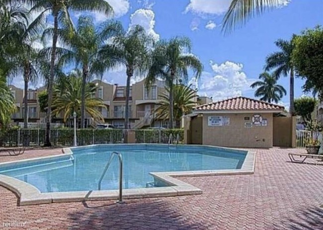 Building Photo - 2 br, 2 bath  - 8670 NW 6th Ln Apt 206