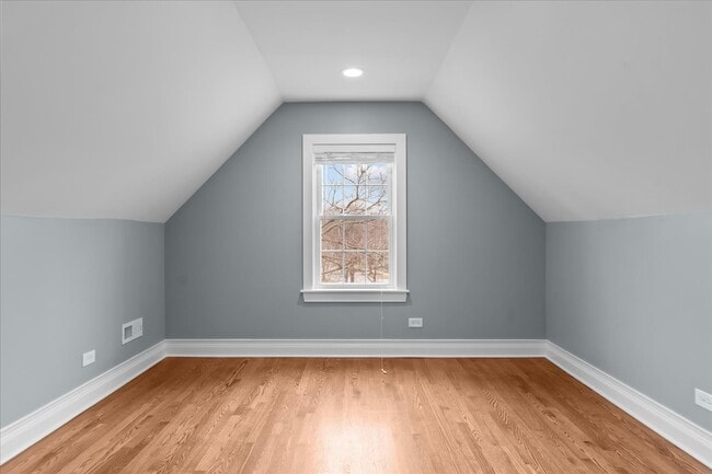 Building Photo - 1334 Wilmette Ave