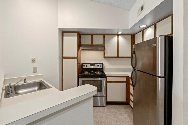 Building Photo - 1401 Village Blvd