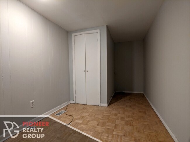 Building Photo - 3542 N Halsted St