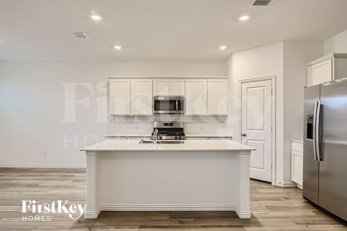 Building Photo - 2524 Goodrich Rd