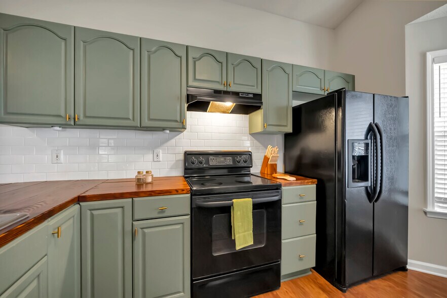 Building Photo - 345 Firebridge Dr