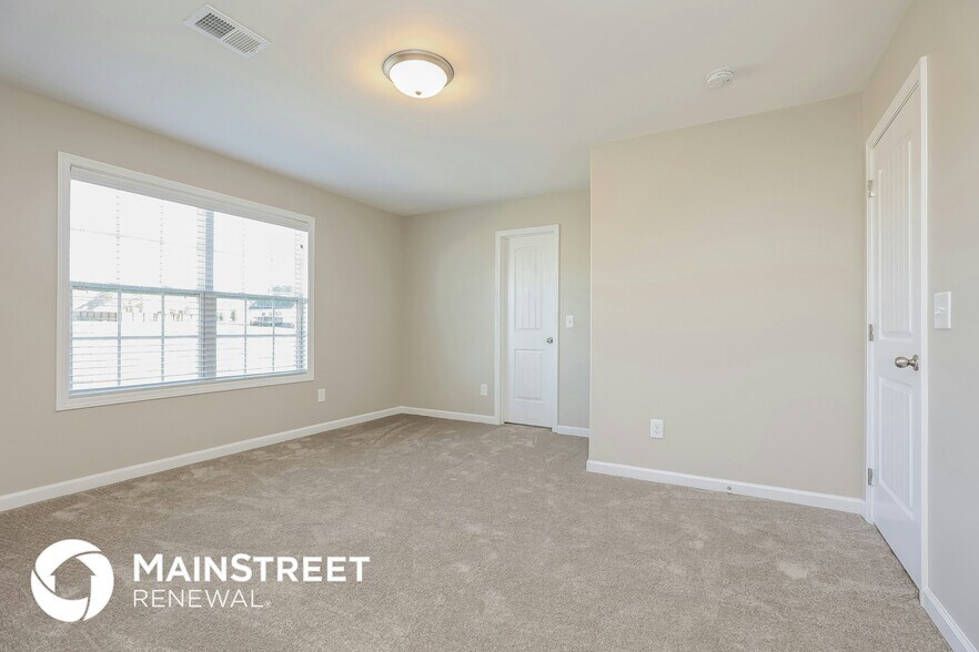 Building Photo - 901 Beverly Ct