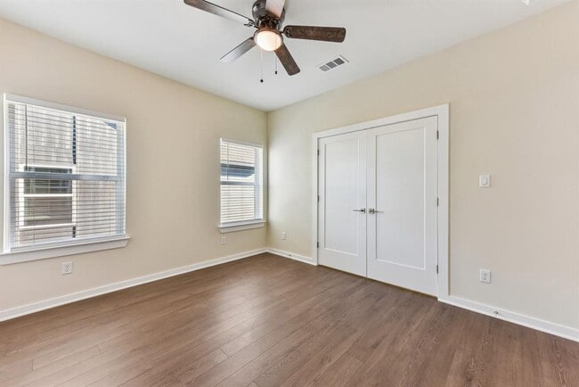 Building Photo - 17012 Marsh Wren Pass