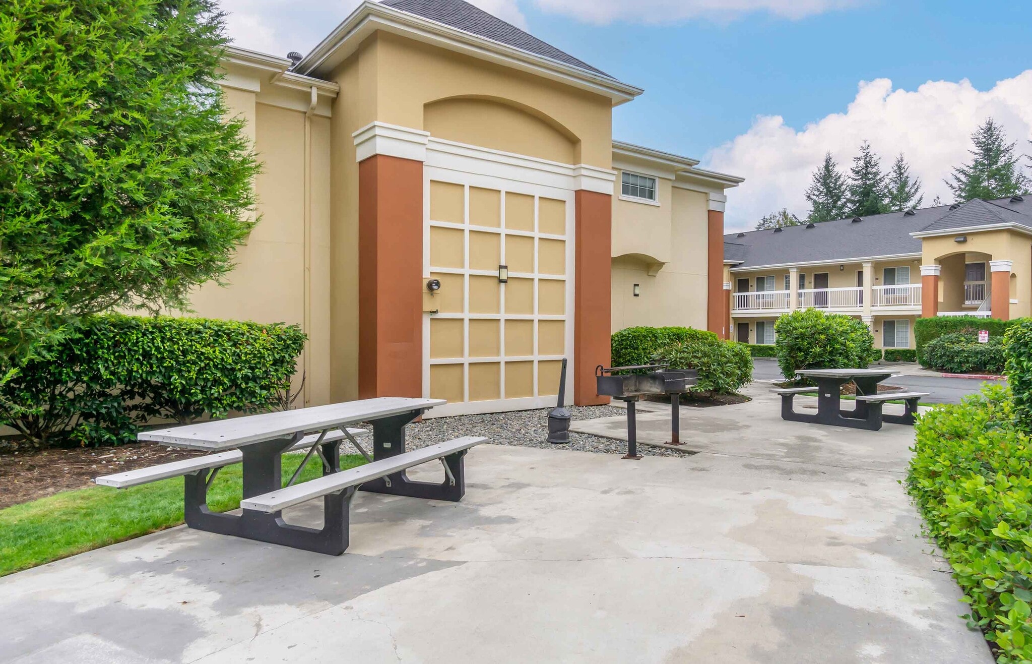 Building Photo - Furnished Studio-Seattle - Redmond