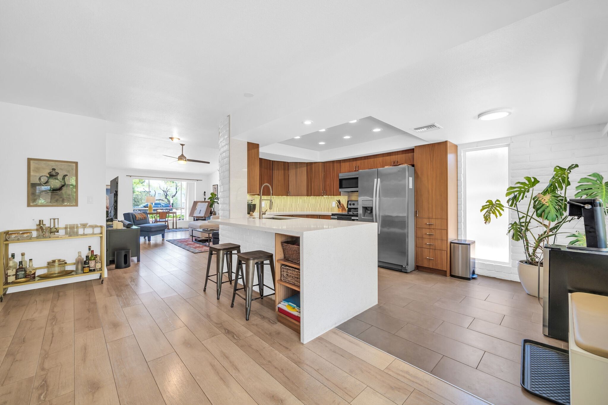 Building Photo - 3707 E Montecito Ave