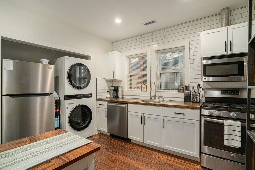 Building Photo - 1913 Orvid St