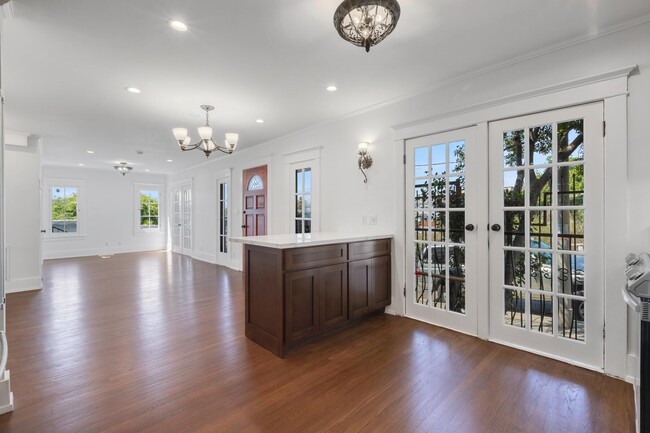 Kitchen long view - 2440 W Sunset Blvd