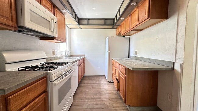 Building Photo - Spacious 3-bed home in Midland, PA!