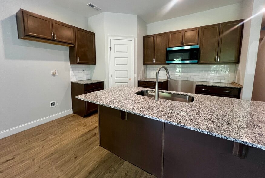 Primary Photo - Marin Woods Townhomes