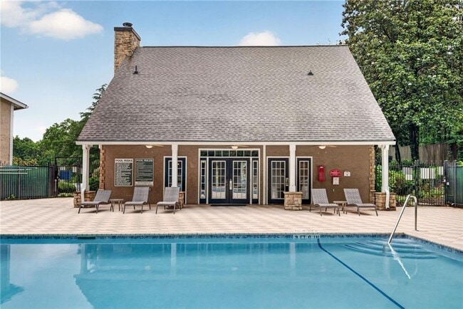 Building Photo - 3140 7 Pines Ct