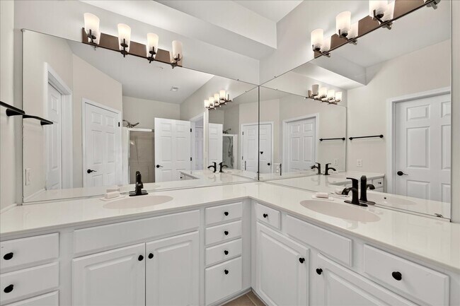 Building Photo - 14337 San Paolo Ln