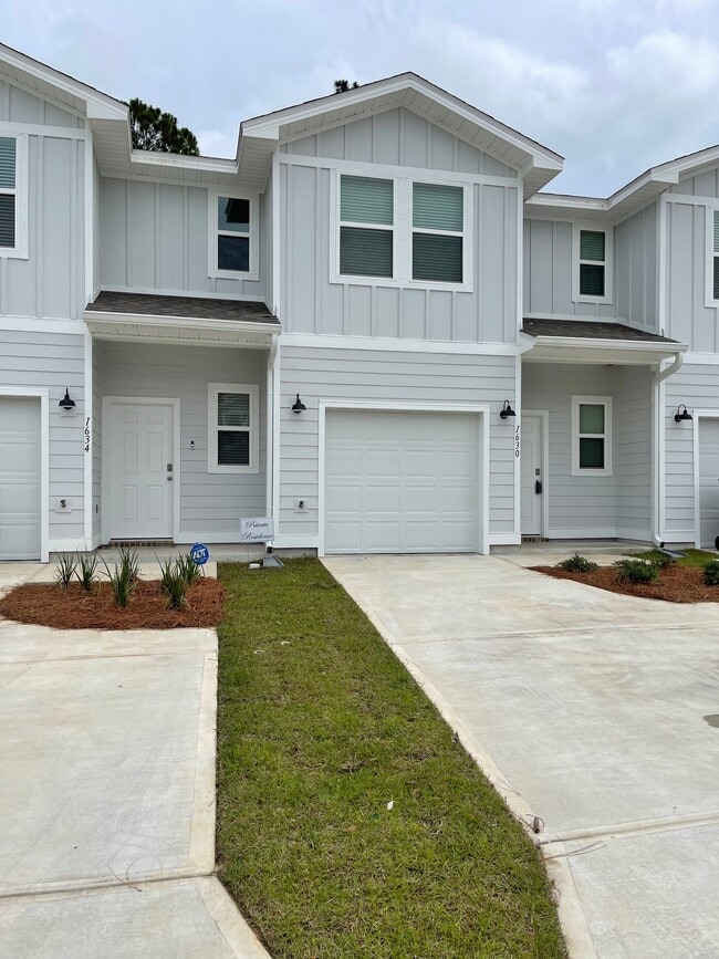 Building Photo - 1630 Iroquois Ct