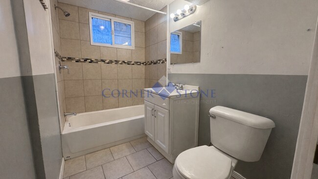 Building Photo - Large Spacious Home in Caldwell!