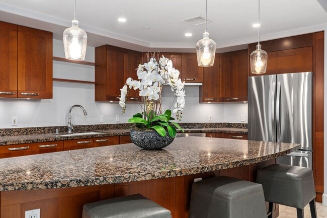 Building Photo - Spacious Irvine Financial District Condo with Full Service Amenities