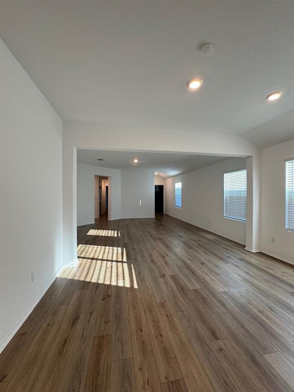 Building Photo - 520 Doherty