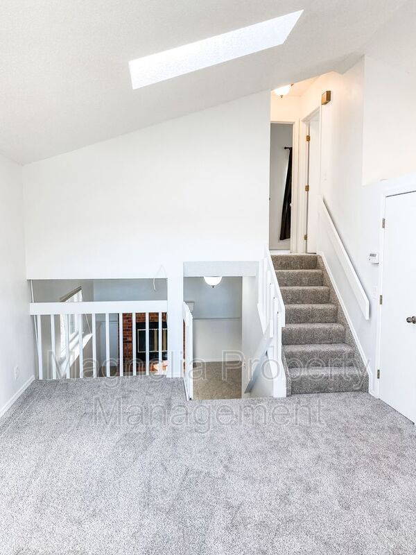 Building Photo - 4260 Ramblewood Dr