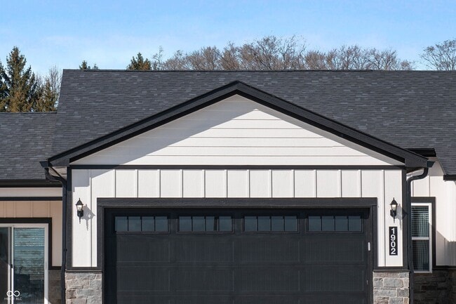 Primary Photo - 106 Cypress Dr