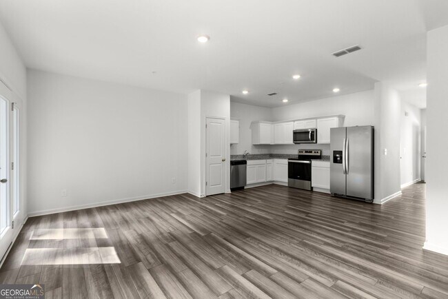 Building Photo - 509 Magnolia Cir