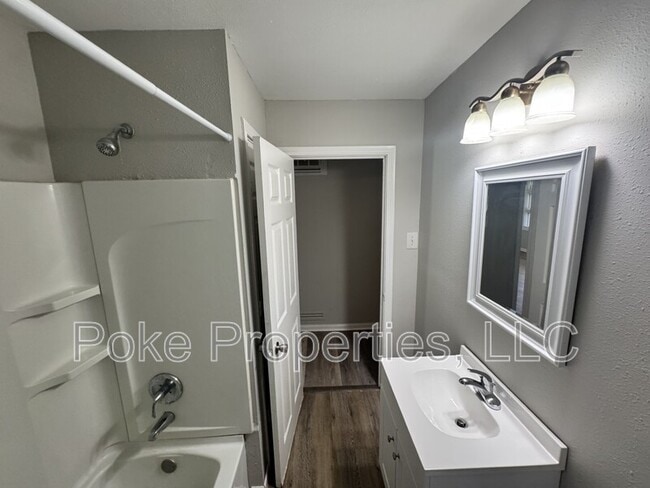 Building Photo - 1506 Arkansas St