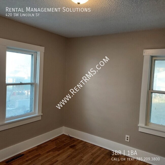 Building Photo - 420 SW Lincoln St