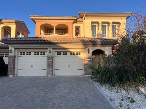 Building Photo - Large Home located in the Gated Community of Dorado in S. Reno