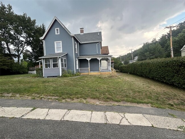 Building Photo - 127 E Chester St