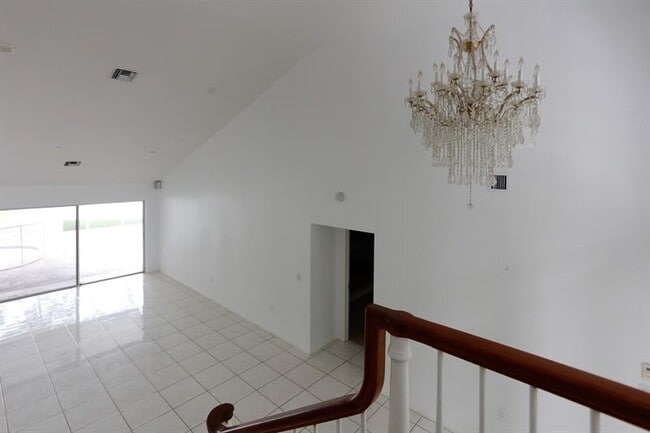 Building Photo - 5317 NW 67th Ave