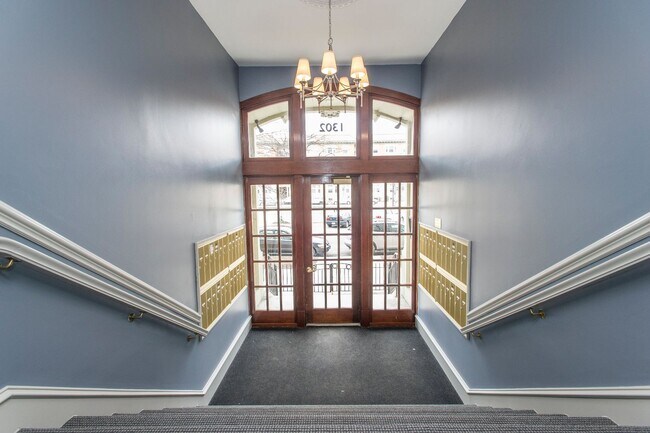 Building Photo - 1296 Commonwealth Ave