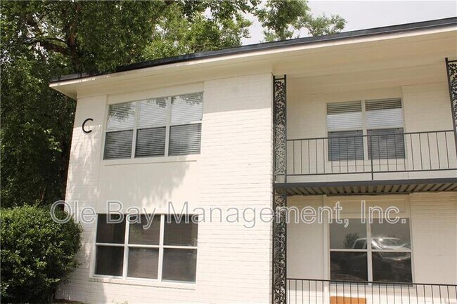 Primary Photo - 4009 Old Shell Rd