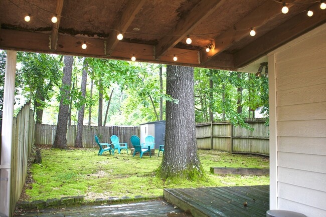 Building Photo - 4858 Riverwood Pl