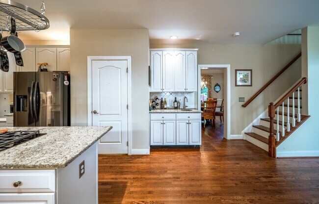 Building Photo - Beautiful home with pool | 6,000+ square feet