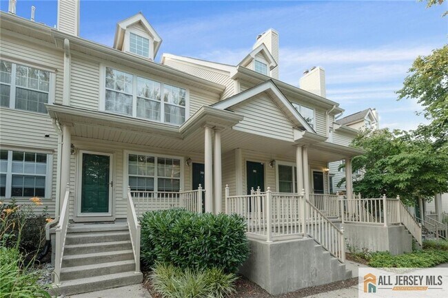 Building Photo - 624 Brickhouse Rd