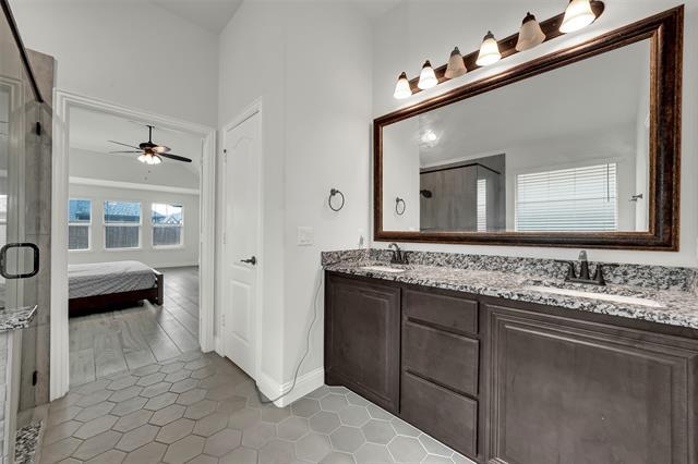 Building Photo - 517 Birch Grv Dr