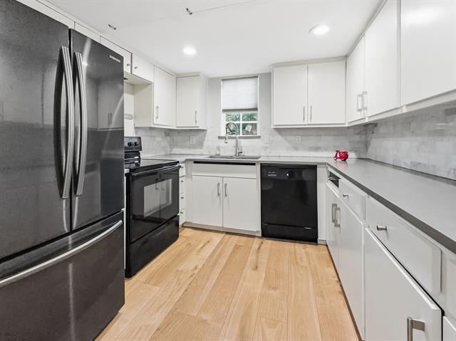 Building Photo - 6009 E University Blvd