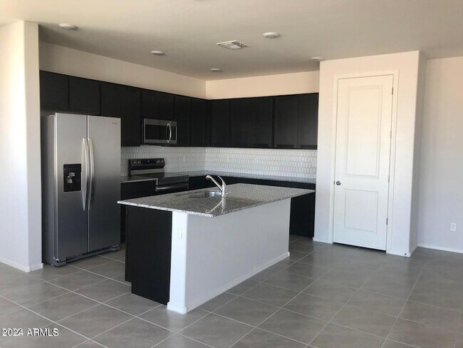 Building Photo - 10512 W Appaloosa TR