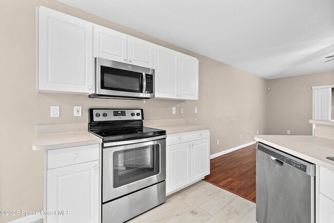 Building Photo - 2467 Deercroft Dr
