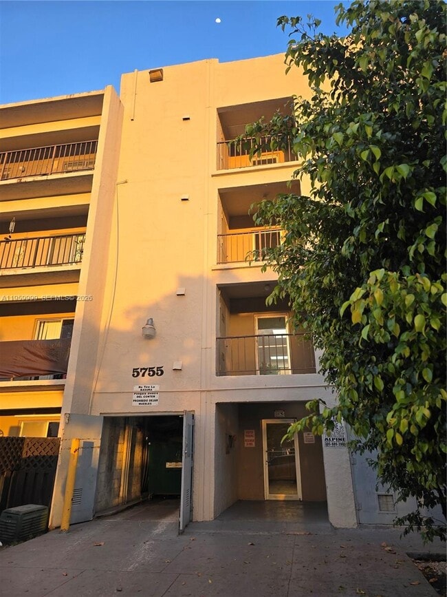 Building Photo - 5755 W 20th Ave