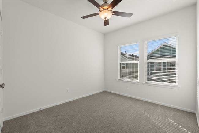 Building Photo - 702 Sand Dollar Dr